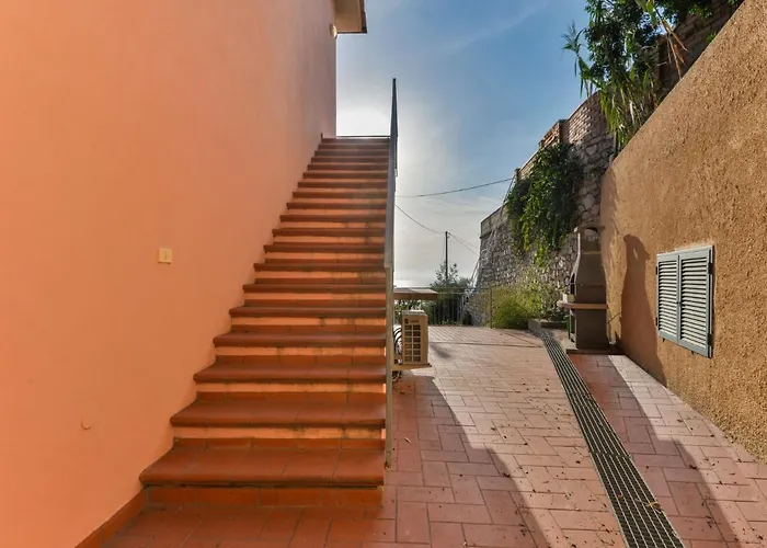 Giulia-2 By Interhome